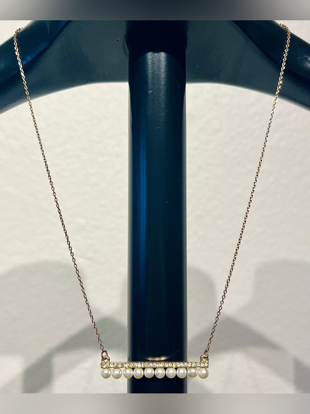 Vintage Y2K Gold Tone Pearl Bar Necklace
